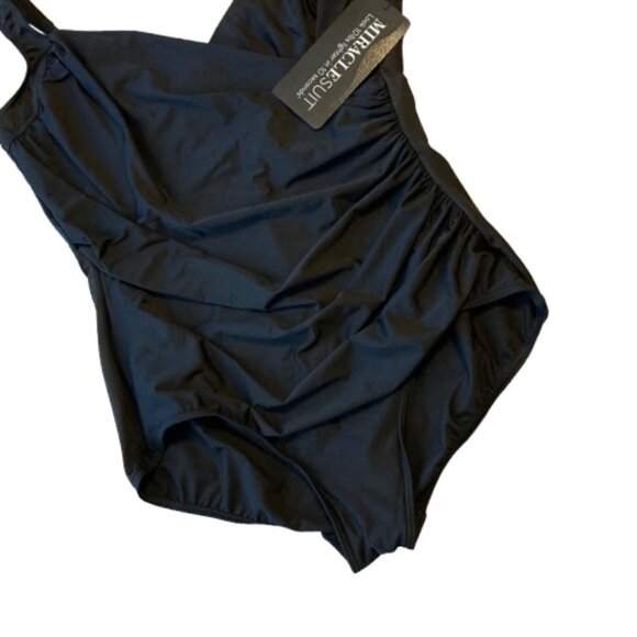 Miraclesuit Sanibel One Piece Swimsuit Women's Plus 24W Black NWT - Picture 5 of 9